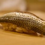 鮨 やすみつ - 小肌