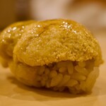 鮨 やすみつ - 北海道の雲丹(はたての生うに、まるひろの生うに)