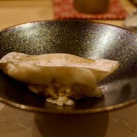 鮨 やすみつ - 太刀魚丼 刻みペコロス
