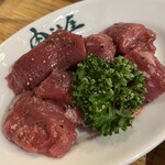 羊肉炭火焼 肉汁屋 - 