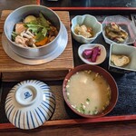 Michinoku - お昼の釜めし　1,380円