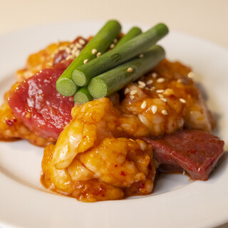 たれ焼肉名物！！【赤】【白】
