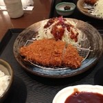 とんかつ 和幸 - ロースカツ定食。
¥1260円也。