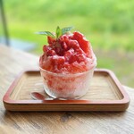 ナチュラルカフェ＋ショップ hanahaco  - 【夏季限定】hanahacoかき氷（いちごミルク）