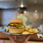GOODTHANG TOKYO - 『Classic Bacon Cheese  Burger¥1,750』 『Lunch Drink¥300』