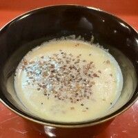 巽蕎麦 志ま平 - 蕎麦の実のスープ