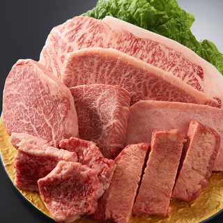 最高品質の希少な《メス牛》のみを使用