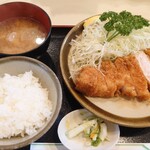 丸和 - ランチとんかつ定食（1500円税込）