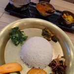 ネパール・インド料理 カトマンズ ダイニング  - タカリセット1050円