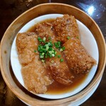 香港飲茶 桜川 - 令和5年7月
            湯葉と豚肉のオイスターソース煮込み 900円