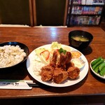 Charanka - エビフライ定食