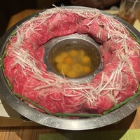 おだし 恵比寿店 - A5黒毛和牛 霜降りとフィレ肉炊き鍋