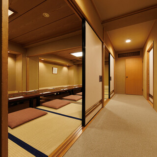 2名～12名様まで個室4席。個室席接待、記念日、様々な用途に