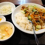 マルヤス酒場 浦安店 - 中華丼(¥700)