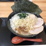 熟成豚骨ラーメン そだし - 