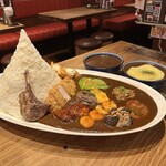 もうやんカレー - 料理写真:富士盛り