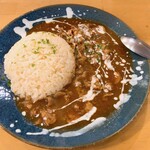 サチア ビーフストロガノフ - 