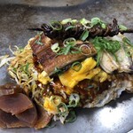 Okonomiyaki Hirano - ソバライス、青じそペースト、うなぎ蒲焼き、白焼き、肝焼き、ふわふわ出汁卵、奈良漬