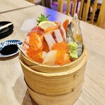 Kushikatsu Sakaba Umeda Sutando - 海鮮玉手箱