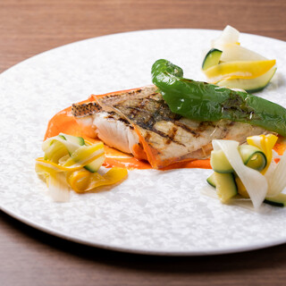 ザ ロイヤルパークホテル アイコニック_2