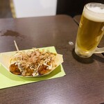 大阪ミナミのたこいち - たこ焼きと生ビール