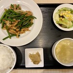 舞鶴麺飯店 - 