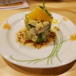 カジュアルフレンチBar 7FUKU - アボカドと貝柱のタルタル