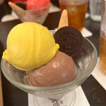 ジェラテリア テオブロマ - マンゴーとショコラ
