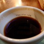 Iriya plus cafe - カップの内側にも