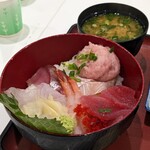 牧原鮮魚店 - 仲買の海鮮丼 上