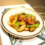 北京料理桂蘭 - 海老と烏賊とシャキシャキッとした野菜のコラボが素晴らしい一品です(o^^o)
