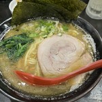 麺屋 竜王 - 豚骨醤油ラーメン