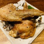 やきとり 嶋家 - 骨のまわりの肉にしゃぶりつくのが最高♪