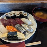 魚恵寿司本店 - 