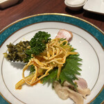 Rou Gai Rou Bekkan - 先付け　鴨肉　ザーサイ　高菜　3.5