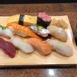 Edomae Sushi Hyakumangoku - ランチ 1265円