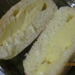 ひなぱん - クリームパン、カット！