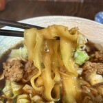 日野餃子&刀削麺 - 刀削麺リフト