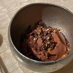 ベージュ アラン・デュカス 東京 - 