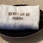 ベージュ アラン・デュカス 東京 - 