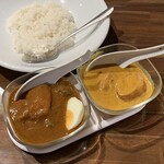 kare-yabambi - ダブルセット（野菜カレー＆バターチキン辛口）ご飯少なめ