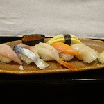 寿し処本吉 - 寿司ランチ1000円の握り