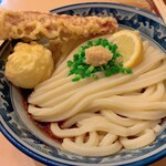 梅田 釜たけうどん - 