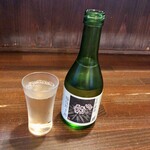 Kane Jiyuuu Oten - 冷酒「蓬莱泉 純米醸造生(300 ml)」(1100円)