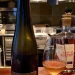 蒼 - Domaine Huet
      Vouvray Clos du Bourg Moelleux
      Première Trie 2003
      ヴーヴレイ フランス デザートワイン