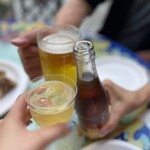 ソロ ピッツァ ナポレターナ ダ ルーチョ - 生ビールとスパークリングワインと
            ウーロン茶で乾杯！♪(*^^)o∀*∀o(^^*)♪