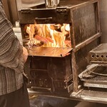 ことわりをはかるみせ ばんどう - カマスを炙ってます