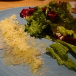 Cheese Tavern CASCINA - 真鯛のカルパッチョとグリーンサラダ