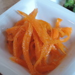 麦雑穀工房 マイクロブルワリー - 自然力野菜プレート（人参の酢漬け）