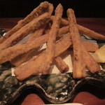 串揚げ×鉄板焼 ちゃぼうず - サイドメニュー　牛蒡の唐揚げ　680円